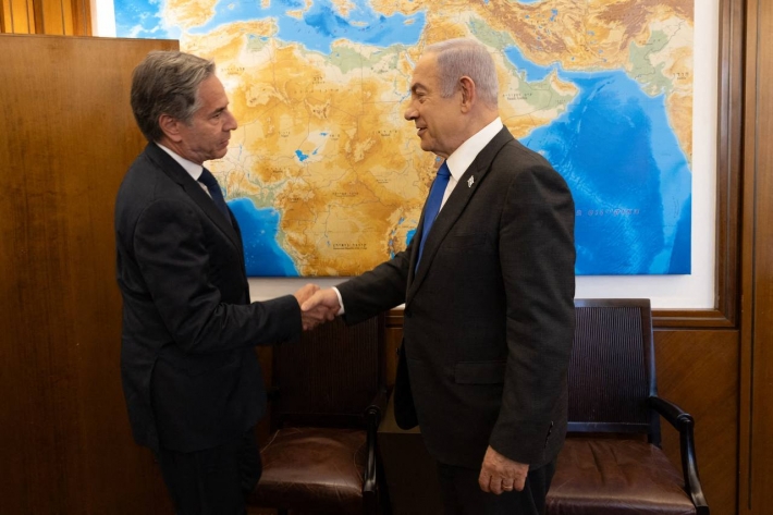 A. Blinkenas Izraelyje susitiko su B. Netanyahu, kalbėsis su opozicija